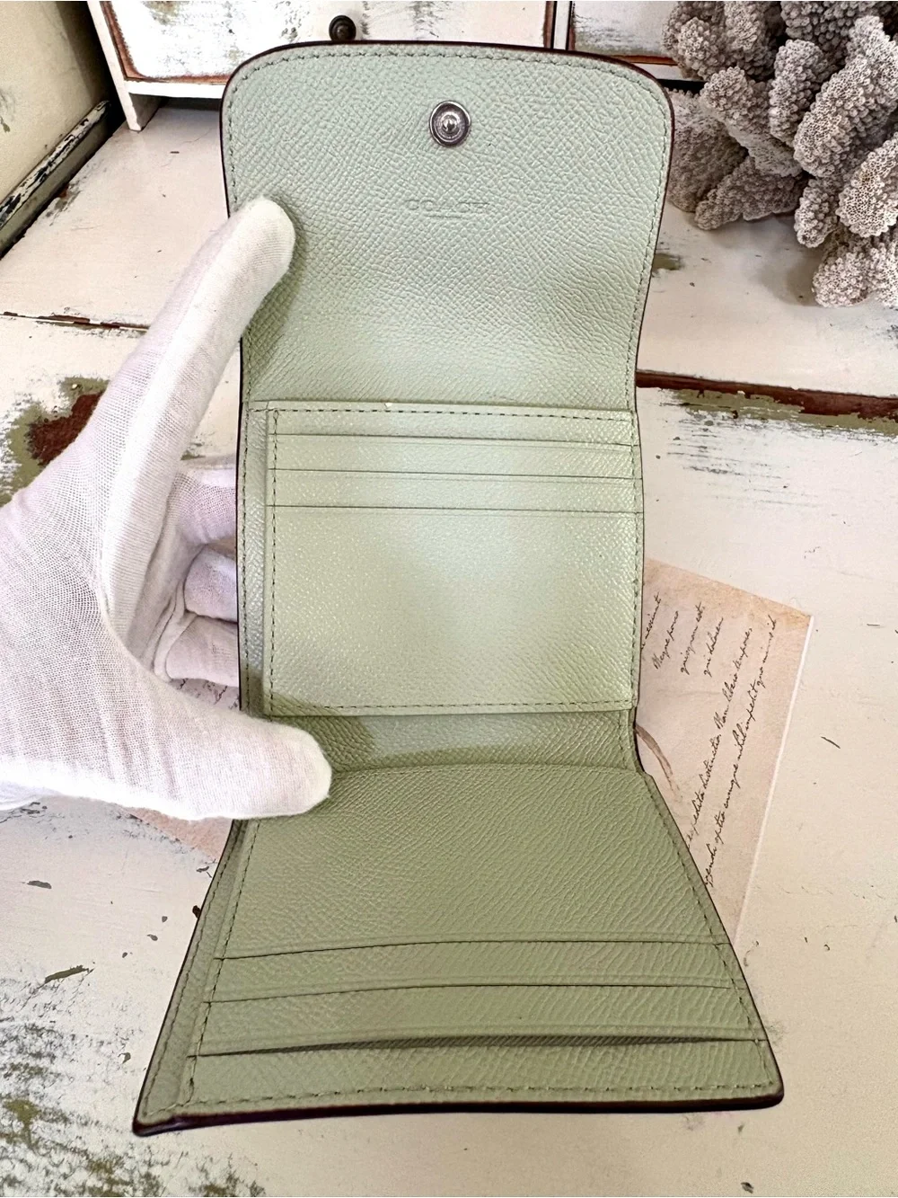 EUC Coach Small Trifold Wallet Leather Pale Pistachio Green Silver